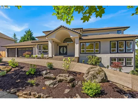 16333 SW Timberland Dr, Beaverton, OR 97007