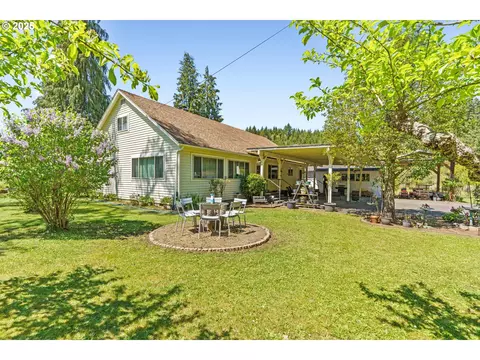 31851 Cedar Creek Rd, Cottage Grove, OR 97424