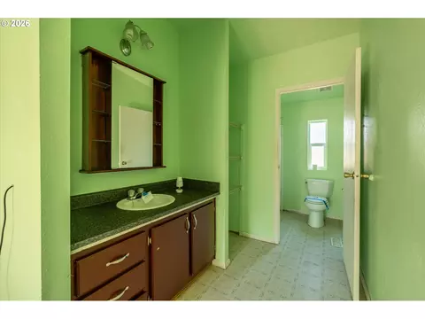 Other - 1633 Maple St, Florence, OR 97439 photo 16 of 30