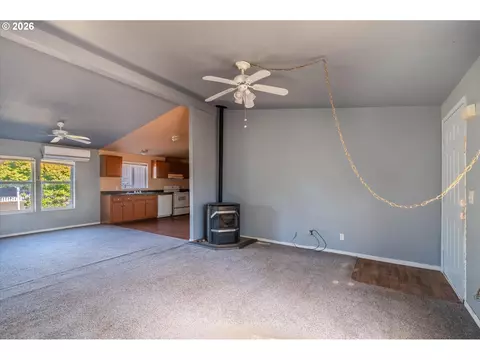 Other - 1633 Maple St, Florence, OR 97439 photo 9 of 30