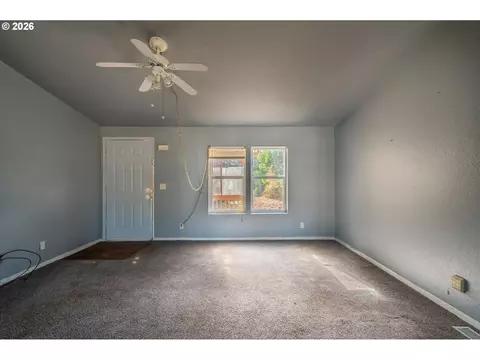 Other - 1633 Maple St, Florence, OR 97439 photo 8 of 30