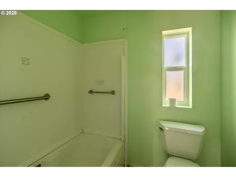 Other - 1633 Maple St, Florence, OR 97439 photo 20 of 30