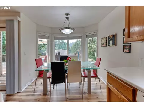 Dining - 2925 SE Cleveland Dr, Gresham, OR 97080 photo 3 of 3