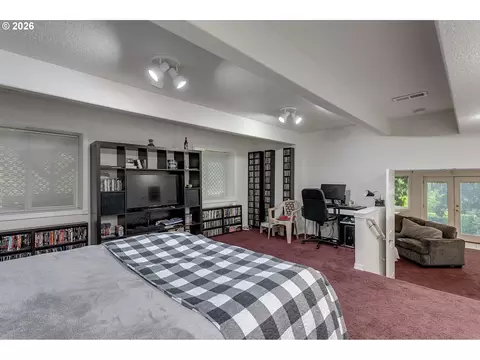 Bedroom - 2925 SE Cleveland Dr, Gresham, OR 97080 photo 6 of 6