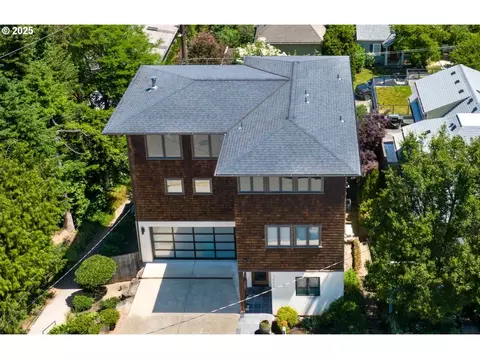 7604 S Hood Ave, Portland, OR 97219
