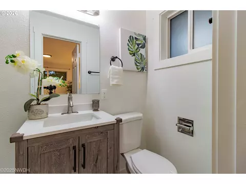1682 Hemlock St, Eugene, OR 97404 photo 26