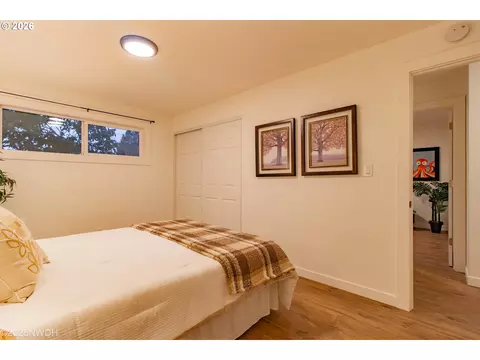 1682 Hemlock St, Eugene, OR 97404 photo 20