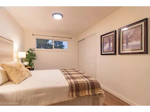 1682 Hemlock St, Eugene, OR 97404 photo 22