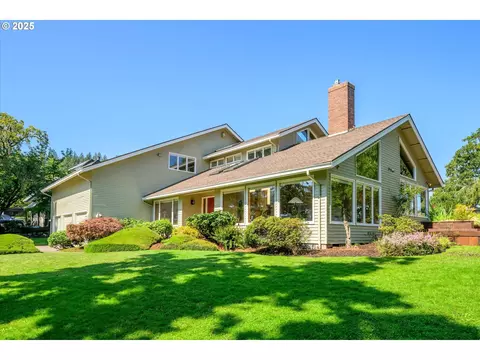 5159 Solar Heights Dr, Eugene, OR 97405