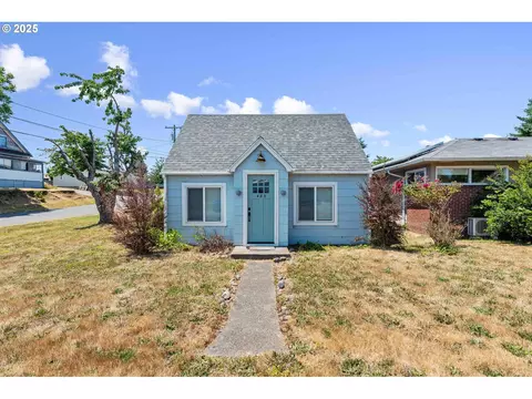 483 Whitty St, Coos Bay, OR 97420