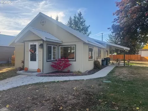 1911 15th St, Baker City, OR 97814