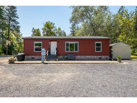 29727 Santiam Terrace Rd, Lebanon, OR 97355