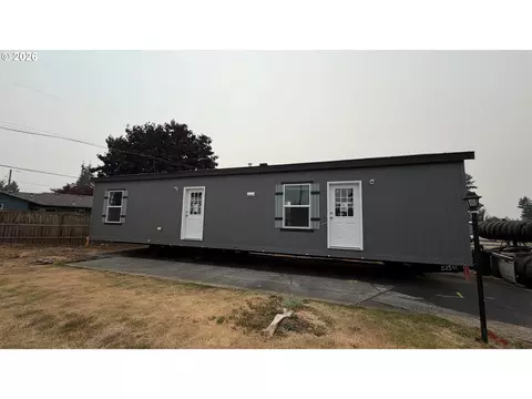 1523 SE 162nd Ave #32, Portland, OR 97233