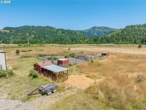 45651 Johnson Mountain Rd, Powers, OR 97466 photo 18