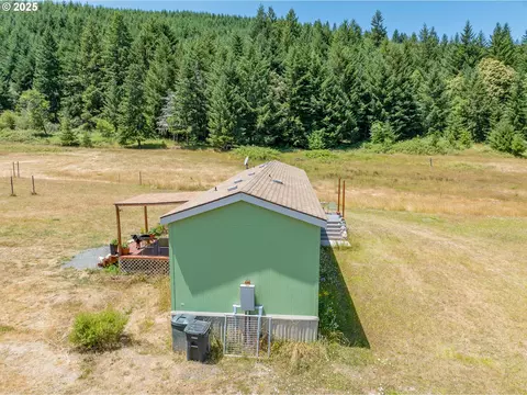 45651 Johnson Mountain Rd, Powers, OR 97466 photo 10