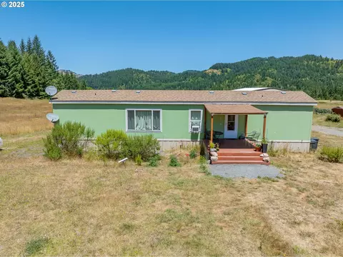 45651 Johnson Mountain Rd, Powers, OR 97466 photo 11