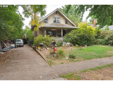 552 W Broadway, Eugene, OR 97401