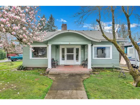 8906 N Willamette Blvd, Portland, OR 97203