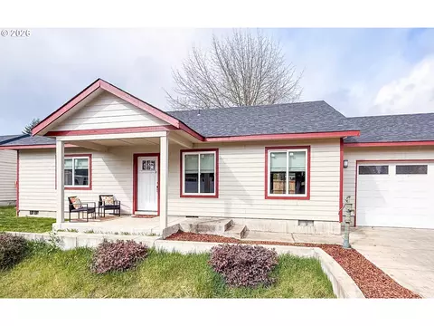 2382 E Irwin Way, Eugene, OR 97402