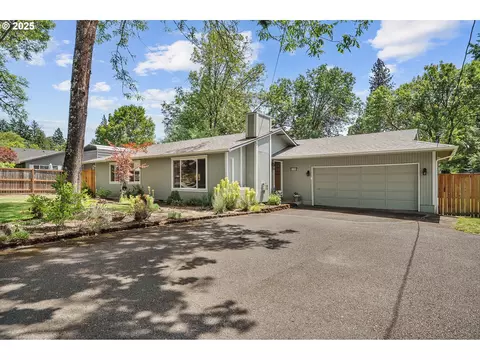 8190 SW Landau St, Portland, OR 97223