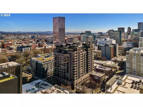 333 NW 9th Ave #503, Portland, OR 97209