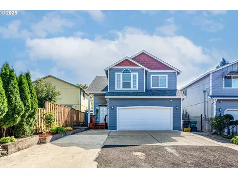 9132 SE Clinton St, Portland, OR 97266