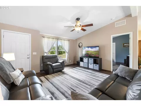 252 Blackledge Rd, Carson, WA 98610 photo 5
