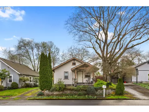 213 SE Garfield St, Camas, WA 98607