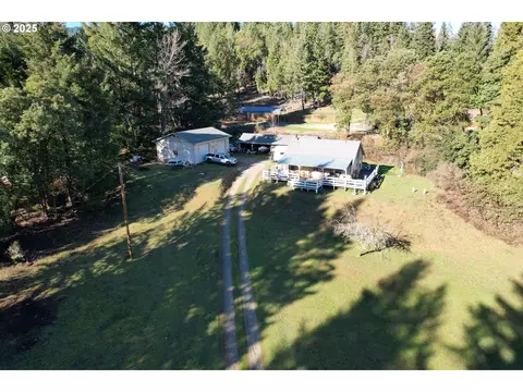 2935 Reuben Rd, Glendale, OR 97442