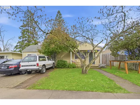 2121 Hilyard St, Eugene, OR 97405