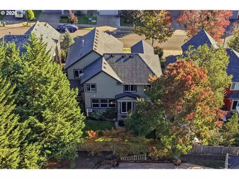 View/Area - 4913 E Masters Dr, Newberg, OR 97132 photo 1 of 5