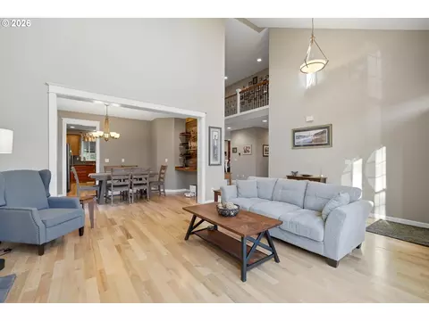 Living - 4913 E Masters Dr, Newberg, OR 97132 photo 3 of 6