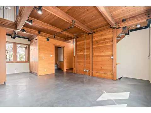 Living - 321 Mill St #1, Eugene, OR 97401 photo 7 of 8