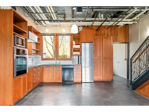 Kitchen - 321 Mill St #1, Eugene, OR 97401 photo 2 of 4