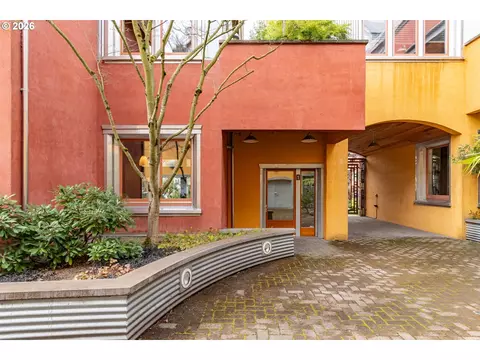 Exterior - 321 Mill St #1, Eugene, OR 97401 photo 6 of 10