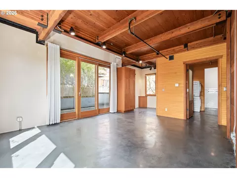 Living - 321 Mill St #1, Eugene, OR 97401 photo 5 of 8