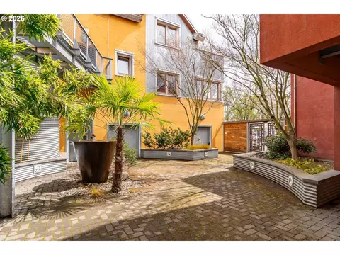 Exterior - 321 Mill St #1, Eugene, OR 97401 photo 3 of 10