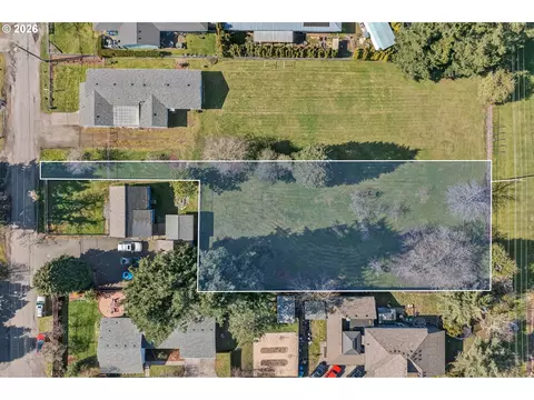 SE Marie St, Portland, OR 97236