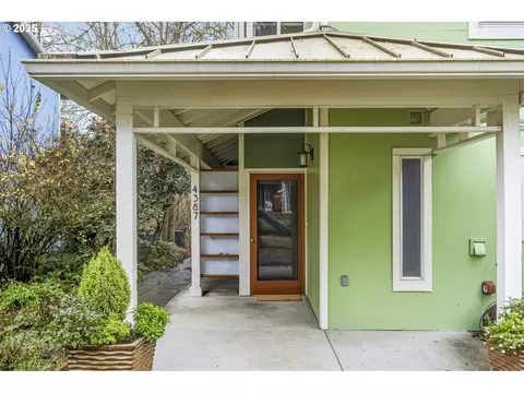 4387 SW 94th Ave, Portland, OR 97225