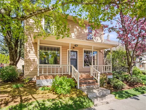 947 SE Spokane St SE, Portland, OR 97202