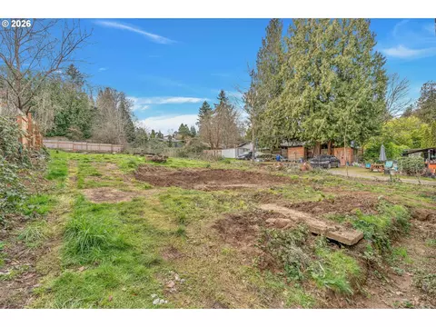 15412 NE Halsey St, Portland, OR 97230