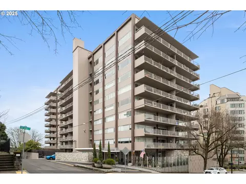 2323 SW Park Pl #503B, Portland, OR 97205