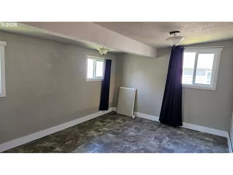 Bedroom - 302 SE 2nd St, Enterprise, OR 97828 photo 3 of 3