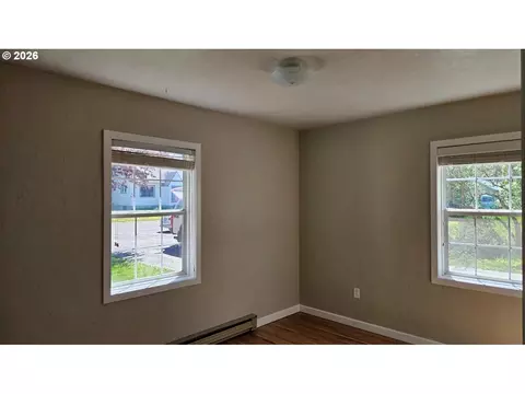 Bedroom - 302 SE 2nd St, Enterprise, OR 97828 photo 1 of 3