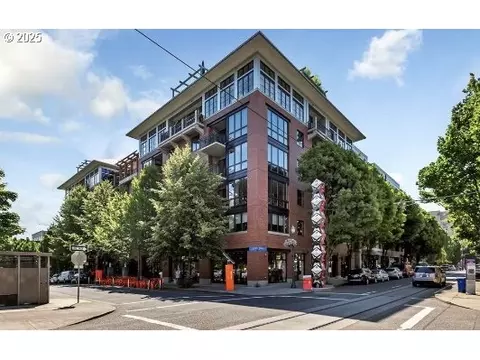 1030 NW Johnson St #501, Portland, OR 97209