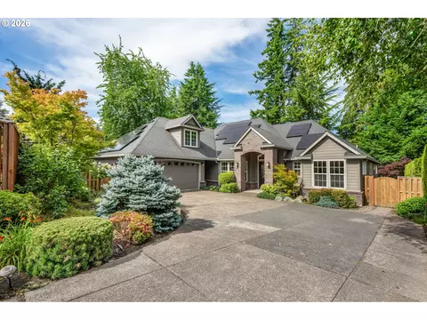 9245 SW 74th Ave, Portland, OR 97223