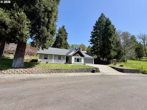76705 Hazeldell Ct, Oakridge, OR 97463