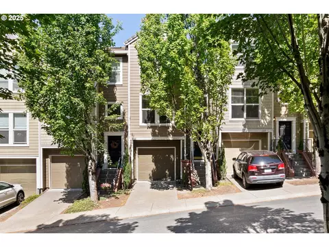 2865 NW Kennedy Ct, Portland, OR 97229