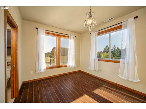 Bedroom - 85898 Lorane Hwy, Eugene, OR 97405 photo 5 of 5