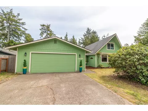 1896 W Park Dr, Florence, OR 97439